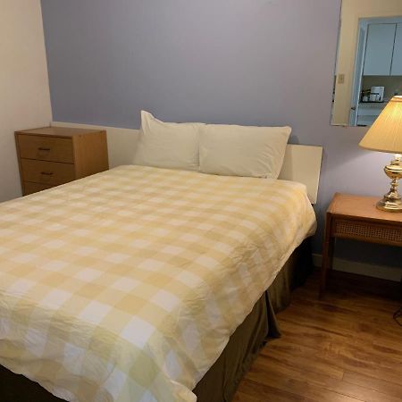 Swiss Sunset Inn Penticton Ngoại thất bức ảnh