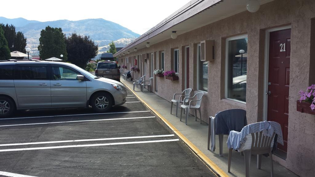 Swiss Sunset Inn Penticton Ngoại thất bức ảnh