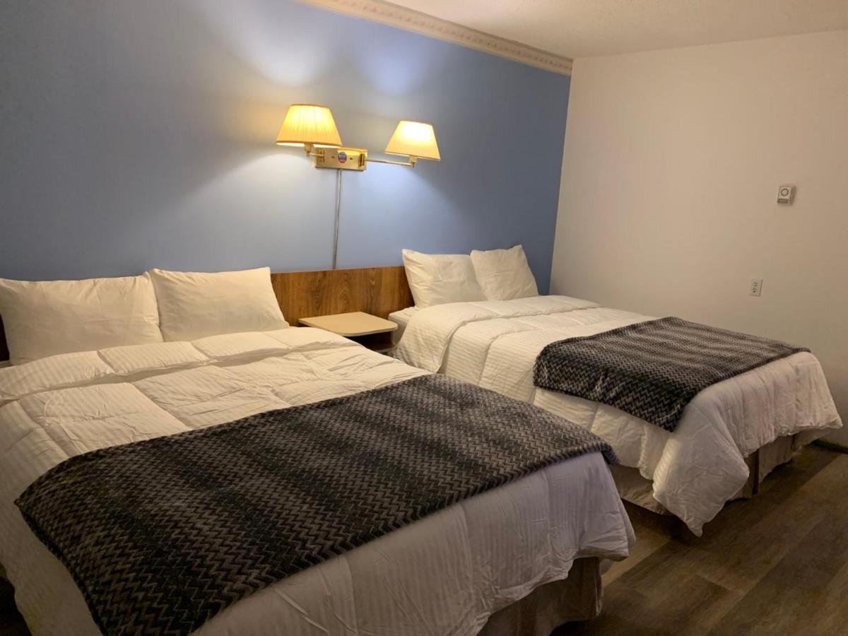 Swiss Sunset Inn Penticton Ngoại thất bức ảnh