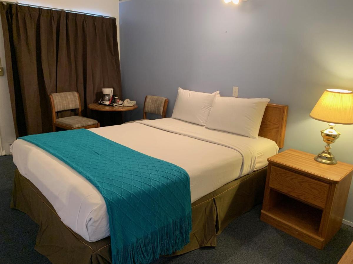 Swiss Sunset Inn Penticton Ngoại thất bức ảnh